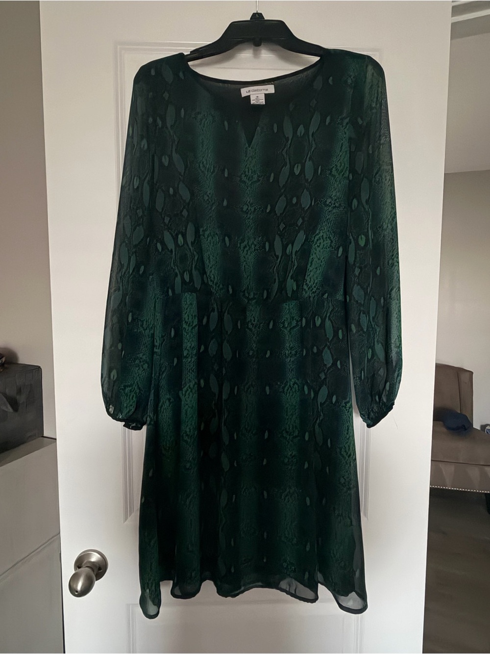 Liz Claiborne Dark Green Long Sleeve Printed Shift Dress